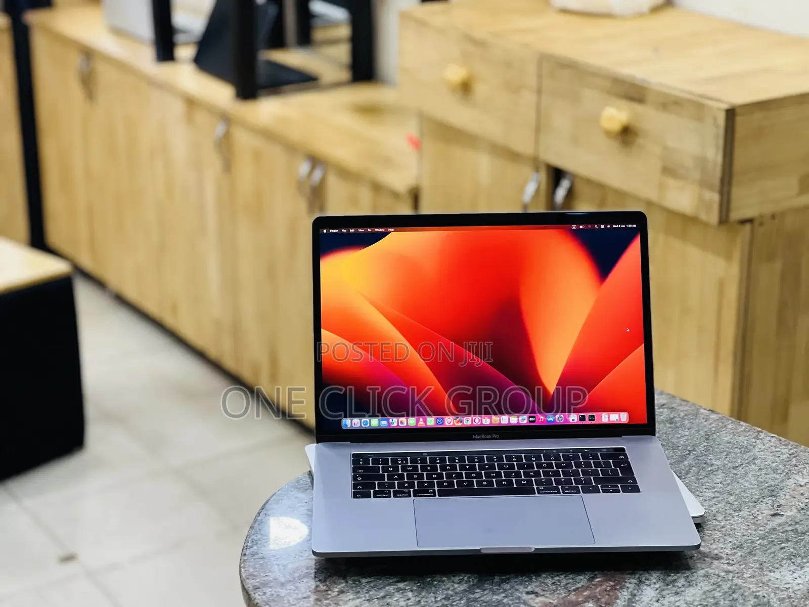 Laptop Apple MacBook Pro 2017 16GB Intel Core I7 SSHD (Hybrid) 512GB