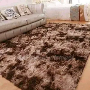 Fluffy Center Carpet (1.5x2)Meters
