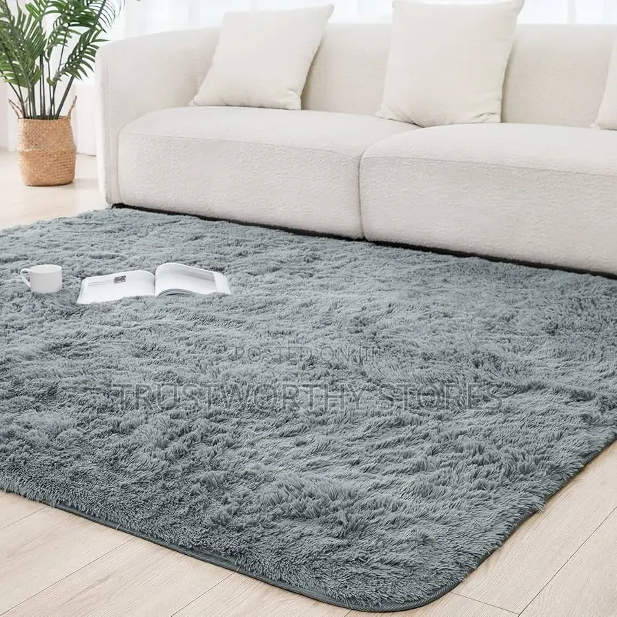 Fluffy Center Carpet (1.5x2)Meters