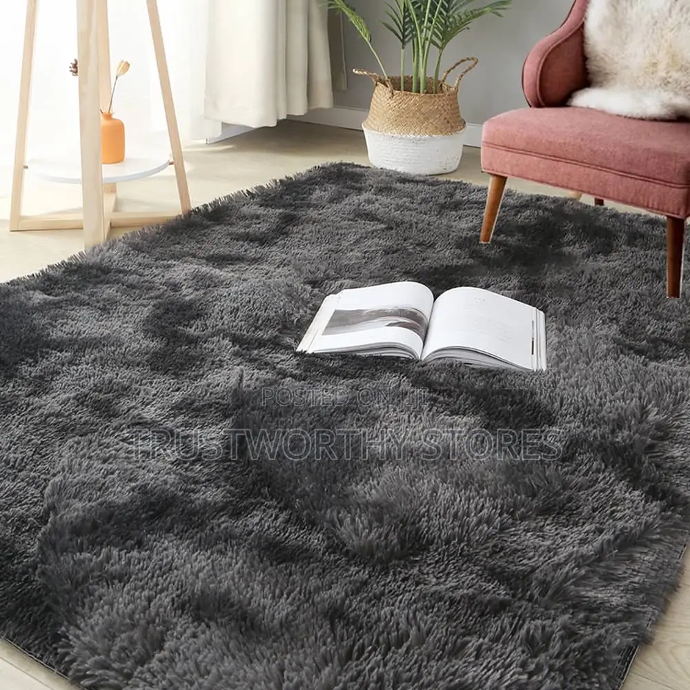 Fluffy Center Carpet (1.5x2)Meters