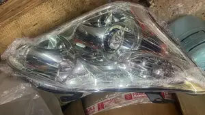 Toyota Harrier 2010 Headlights