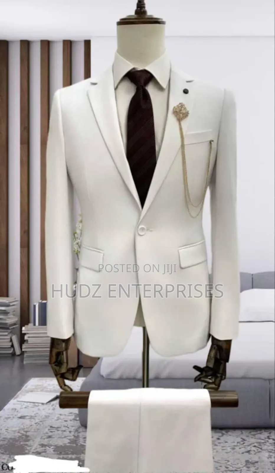 Single Buttons Turkish White Suit