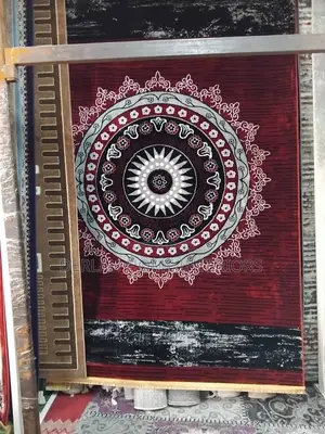 Quality Carpets Center Table