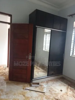 1bdrm Bungalow in Mutungo Bina, Central Division for rent