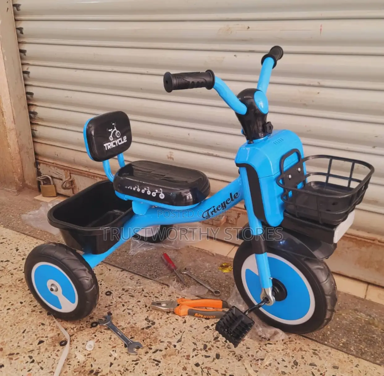 3 Wheels Children Tricycle With a Basket