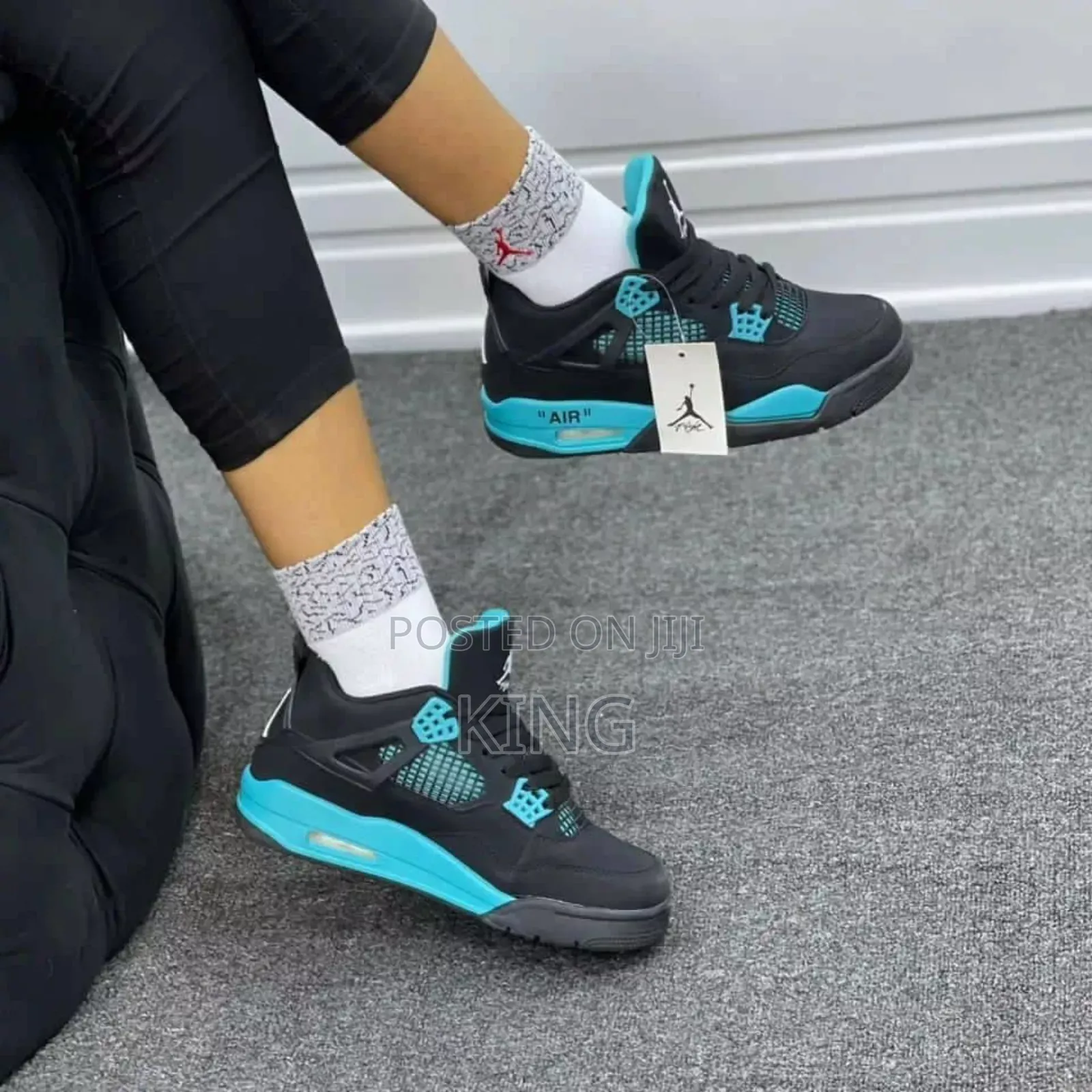 Vouched Ladies Jordan 4 Sneakers