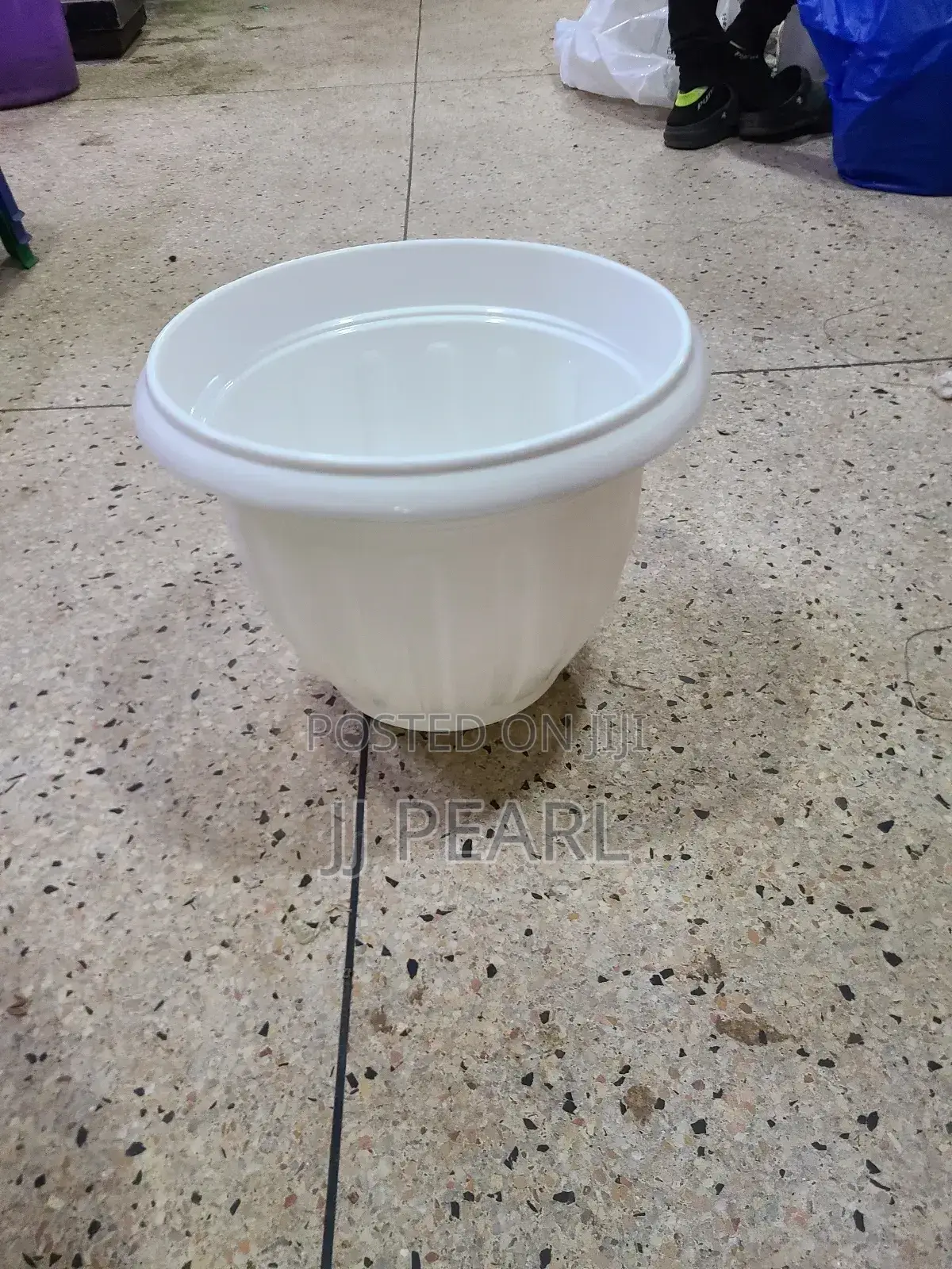 20litre Round Plastic Flower Pot