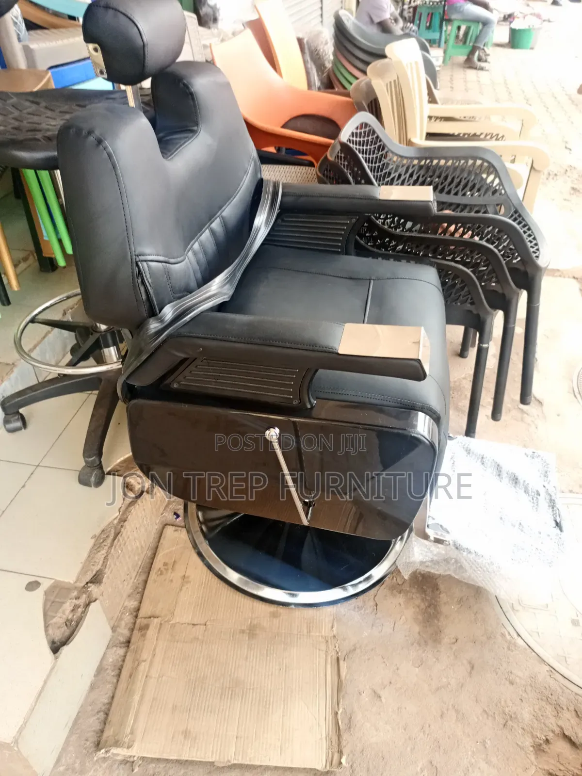 Adjustable Barbar Saloon Chair