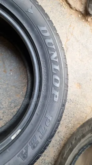 285/50r20 112v Grand Trek Made in Japan (Dunlop)