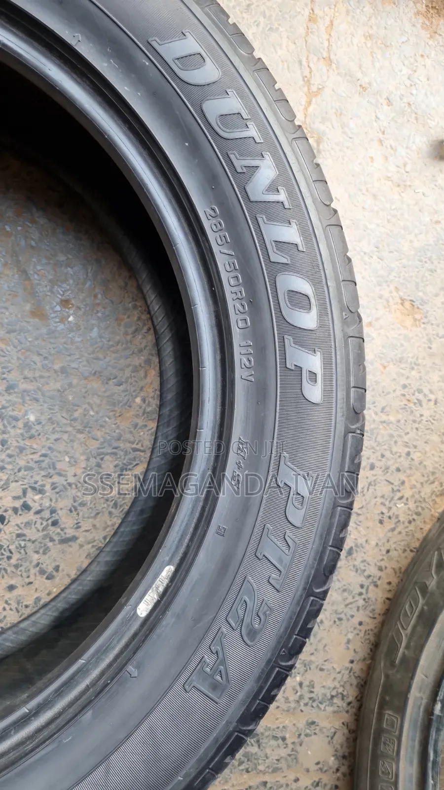 285/50r20 112v Grand Trek Made in Japan (Dunlop)