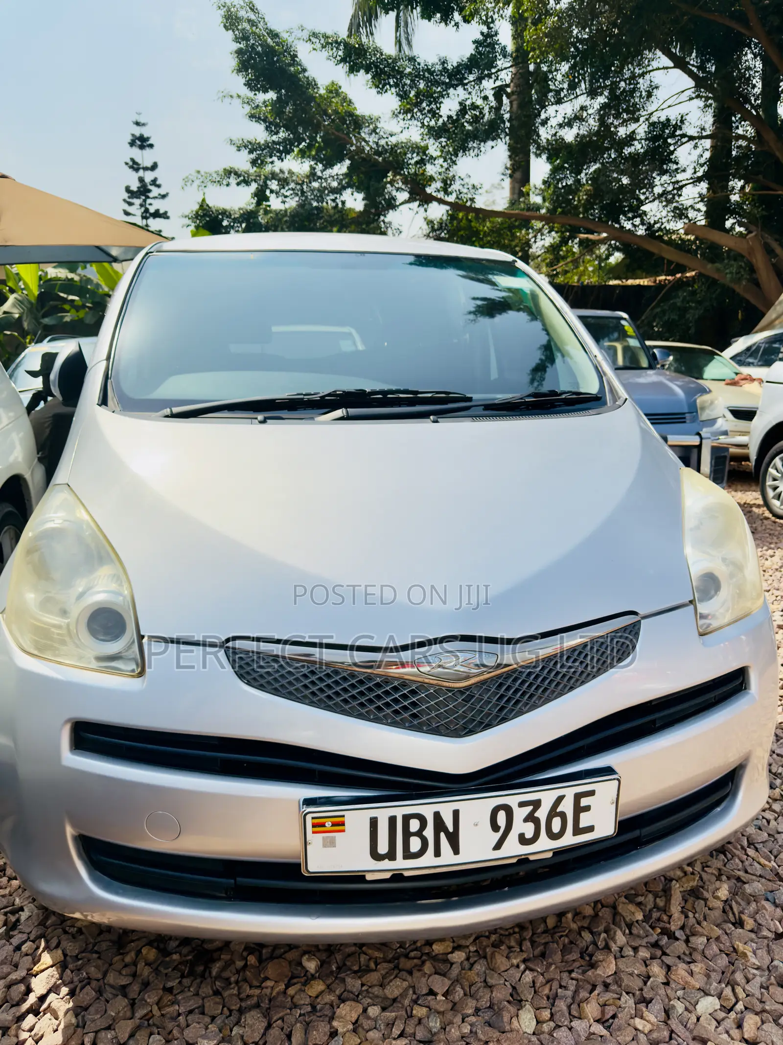 Toyota Ractis 1.5 AWD 2008 Silver