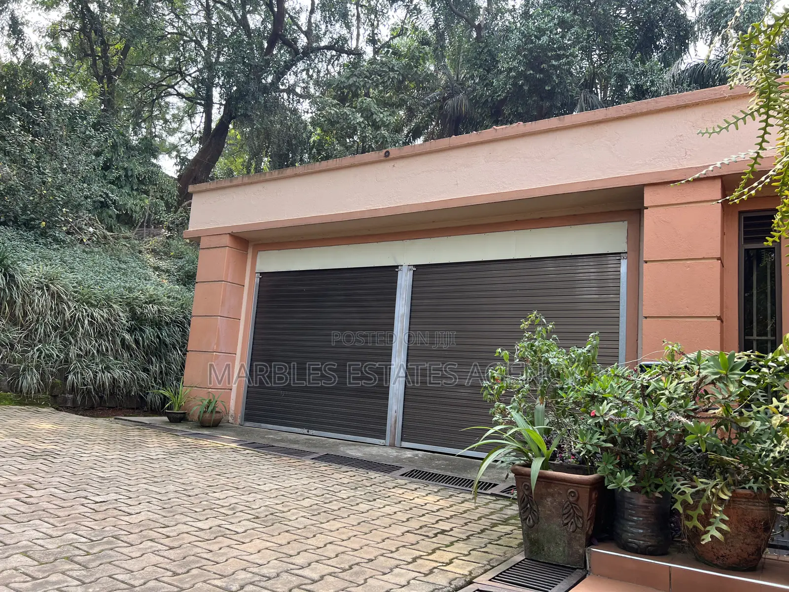 5bdrm House in Kololo, Central Division for rent