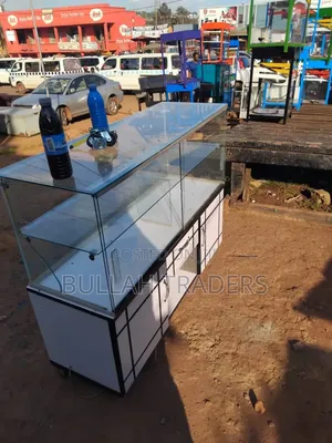 Glass Displays for All Kinds of Accessories