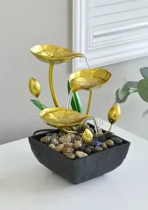 Photo - Golden Desktop Leaf Fountains