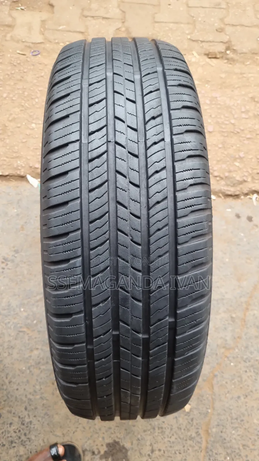 235/65r17 108h Tyres Foreign Used 4 Klugger,Harrier,Vanguard