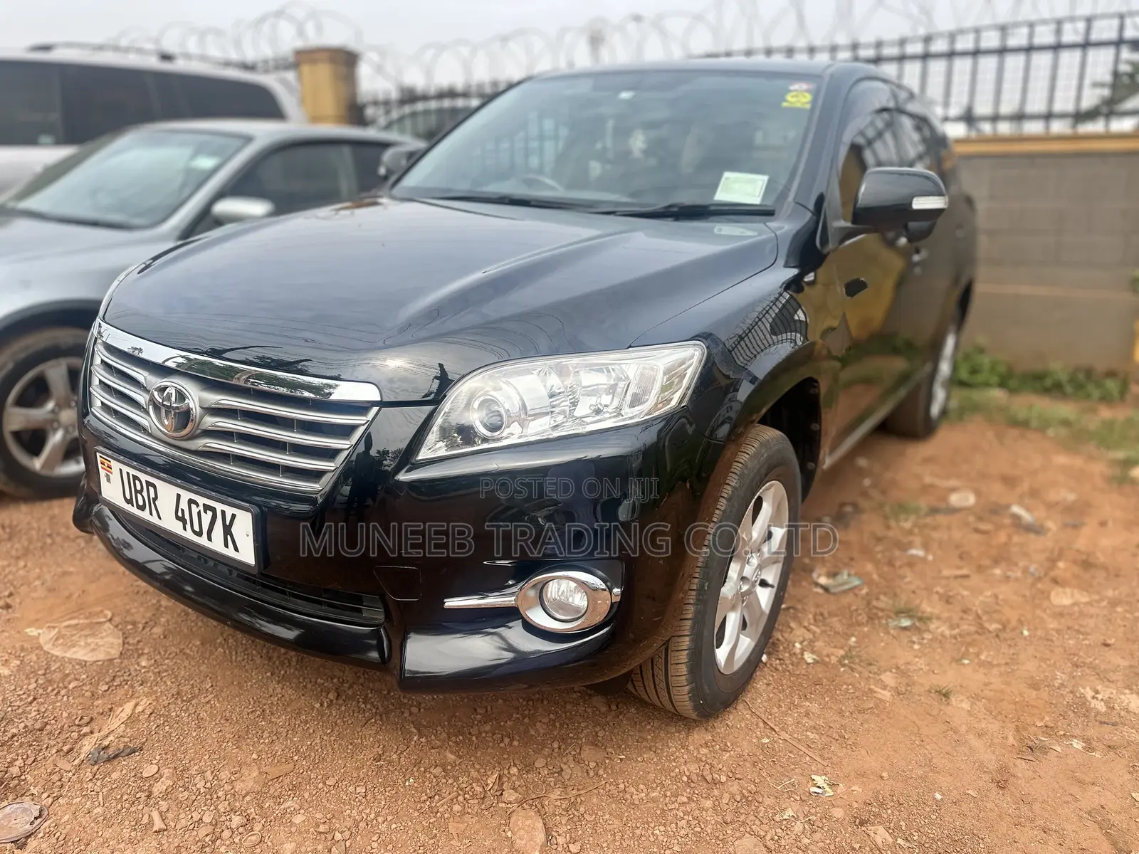 Toyota Vanguard 2011 Black
