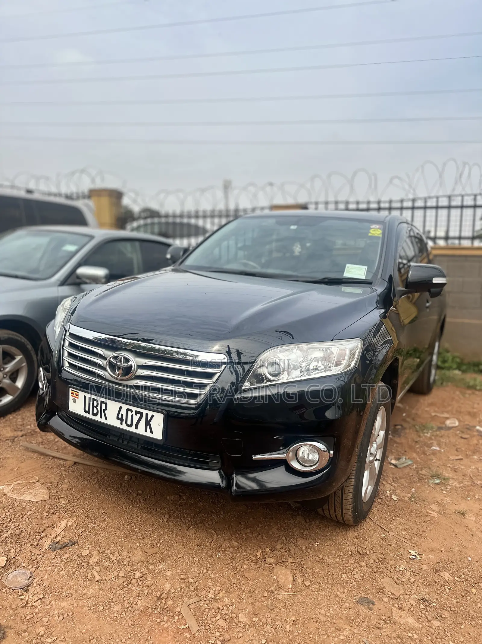 Toyota Vanguard 2011 Black
