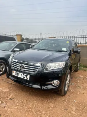 Toyota Vanguard 2011 Black