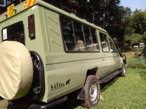 Safari 4 X 4 Land Cruiser Extended 7 Seater for Hire