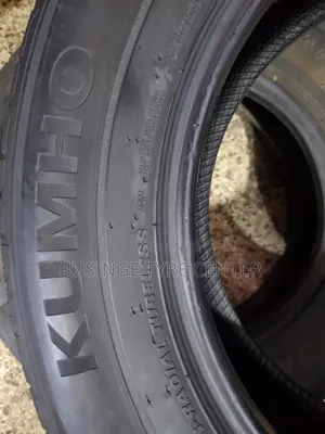 225/65r17 Kumho Used Tyres Good Condition
