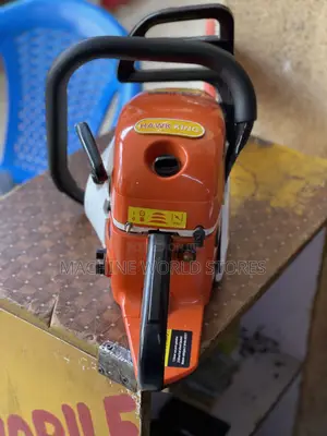 Gasoline Chain Saw