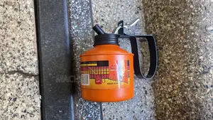 Oil Can 3/4 Pint