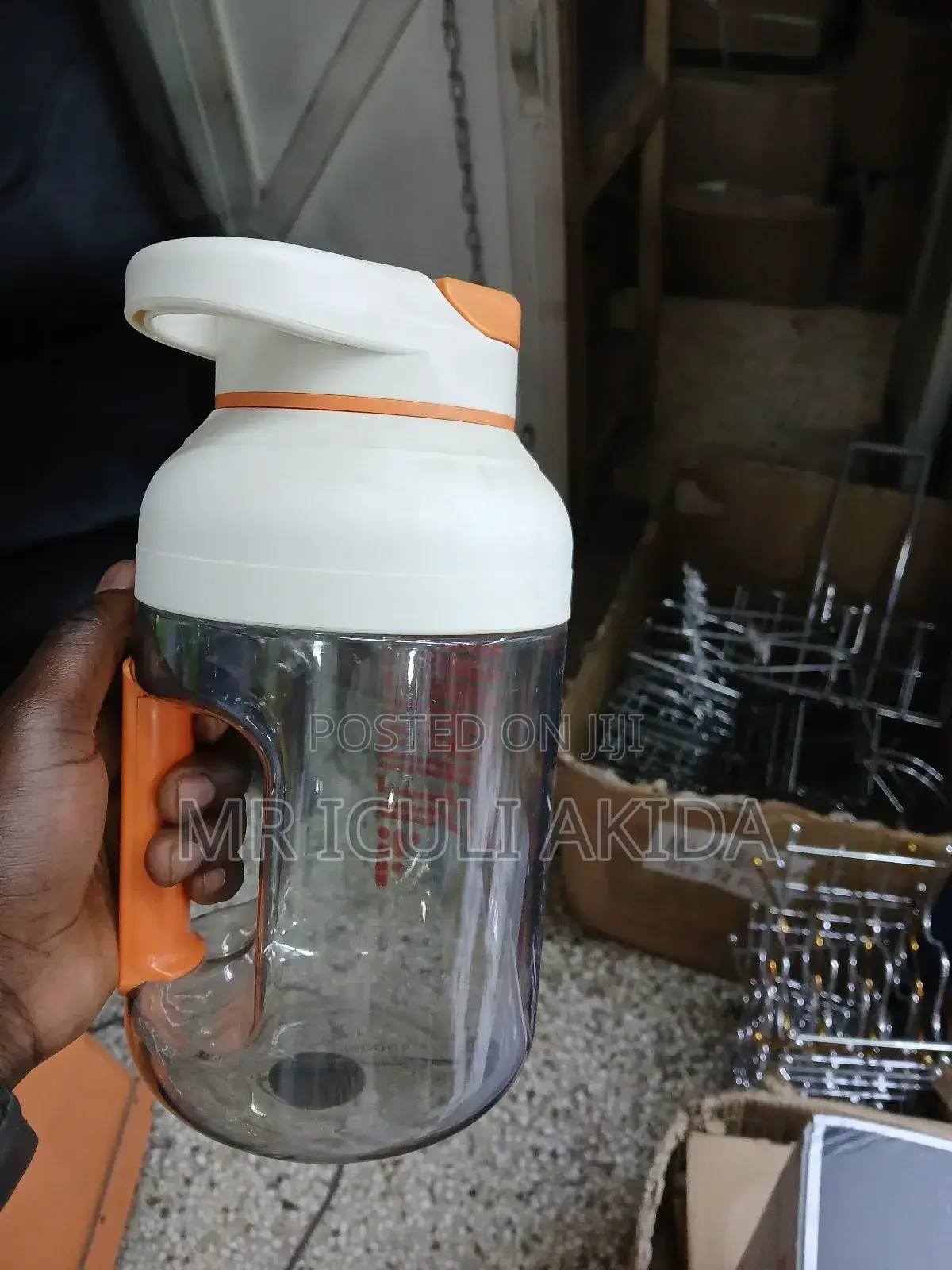 2in1 Portable Juice Bucket and Rechargeable Blender