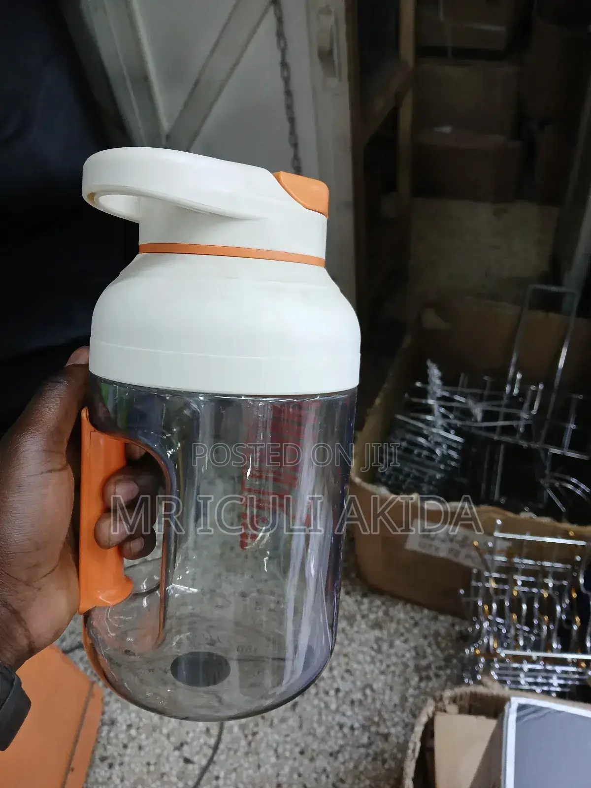 2in1 Portable Juice Bucket and Rechargeable Blender