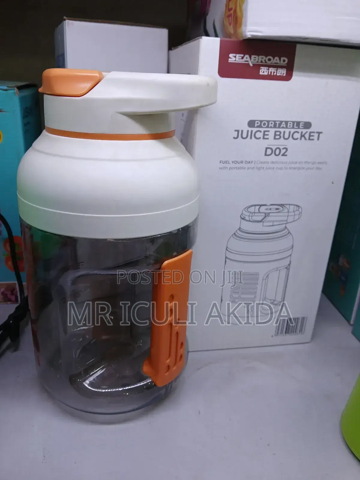 2in1 Portable Juice Bucket and Rechargeable Blender