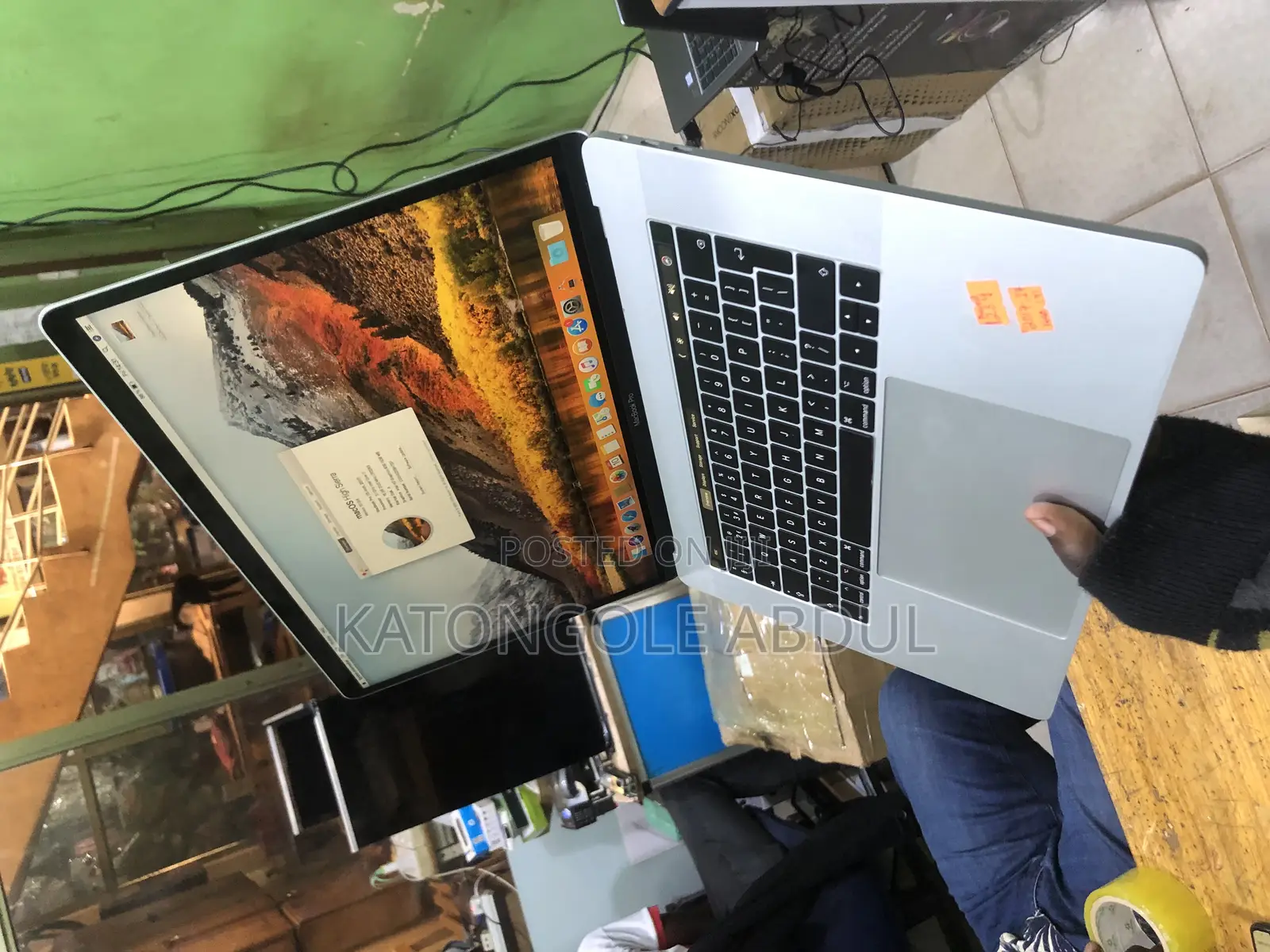New Laptop Apple MacBook Pro 2017 16GB Intel Core I7 SSD 512GB