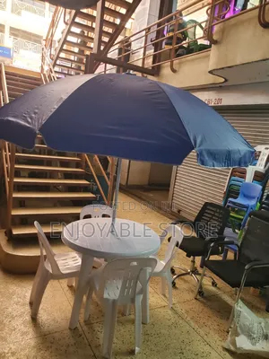 Set of Plastic Table,Chairs and Umbrella for Hotel,Bar.