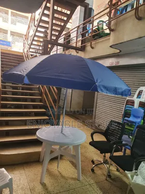 Set of Plastic Table,Chairs and Umbrella for Hotel,Bar.