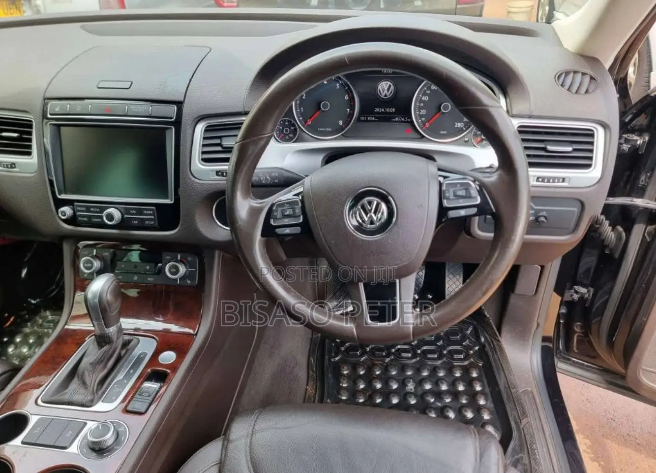 Volkswagen Touareg 2015 Black