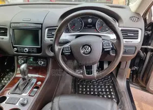Volkswagen Touareg 2015 Black