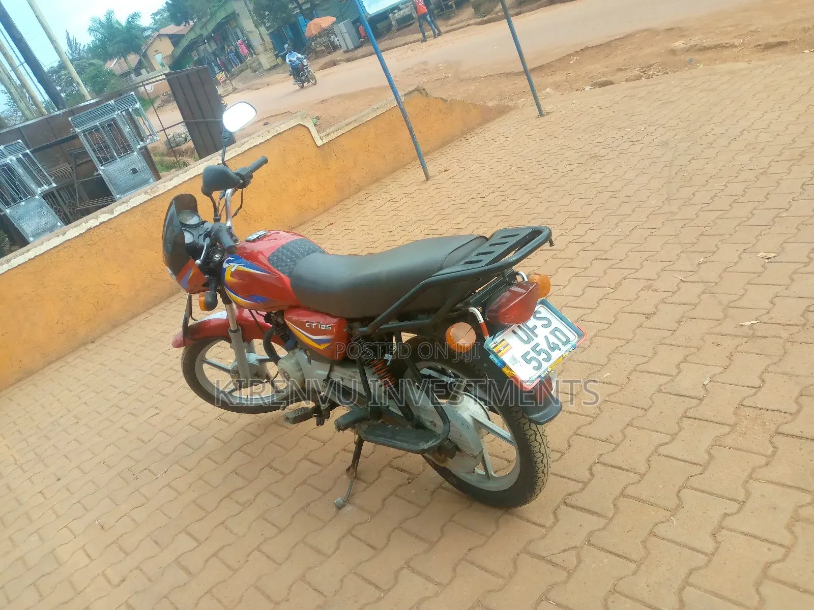Bajaj Boxer 125 2022 Red