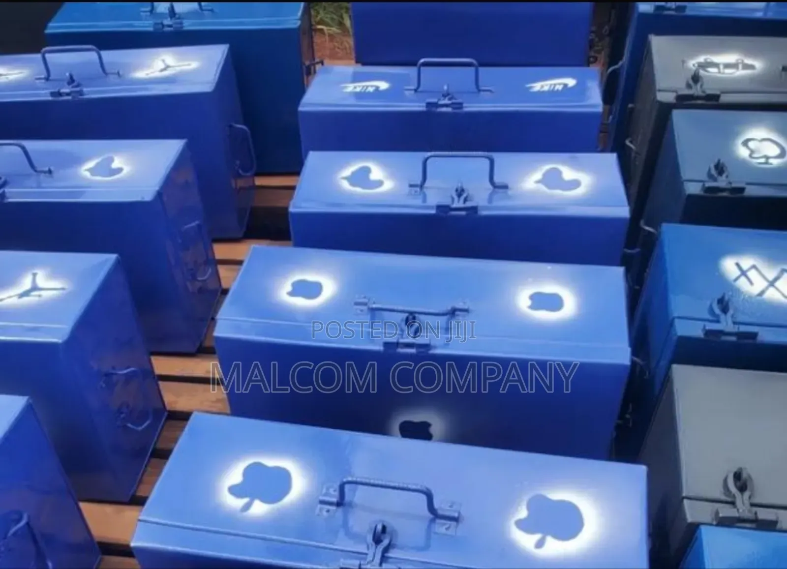Metallic School Suitcases Wholesaler.