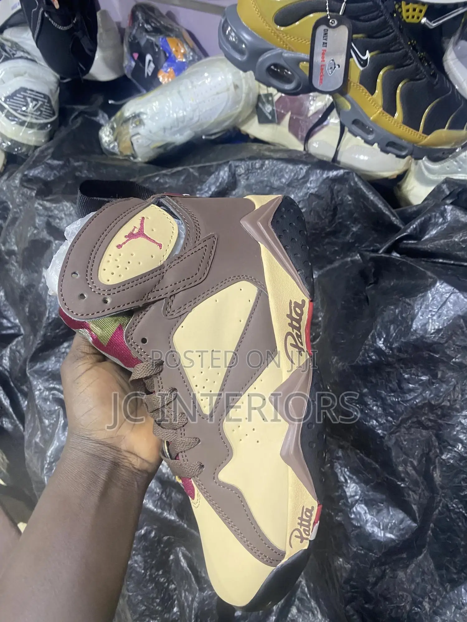 Jordan 6 Sneakers Suede