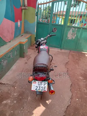 Bajaj Boxer 100 2023 Red