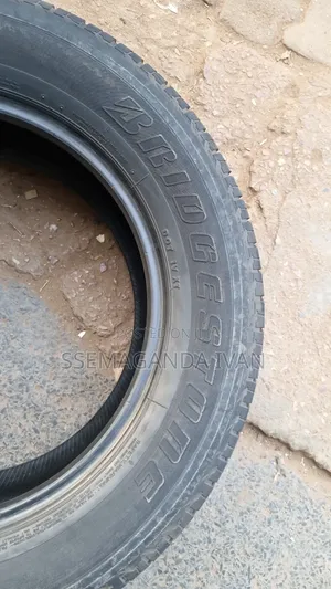 265/60r18 110h Bridgestone Made in Japan