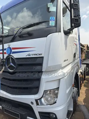Mercedes Benz ACROS