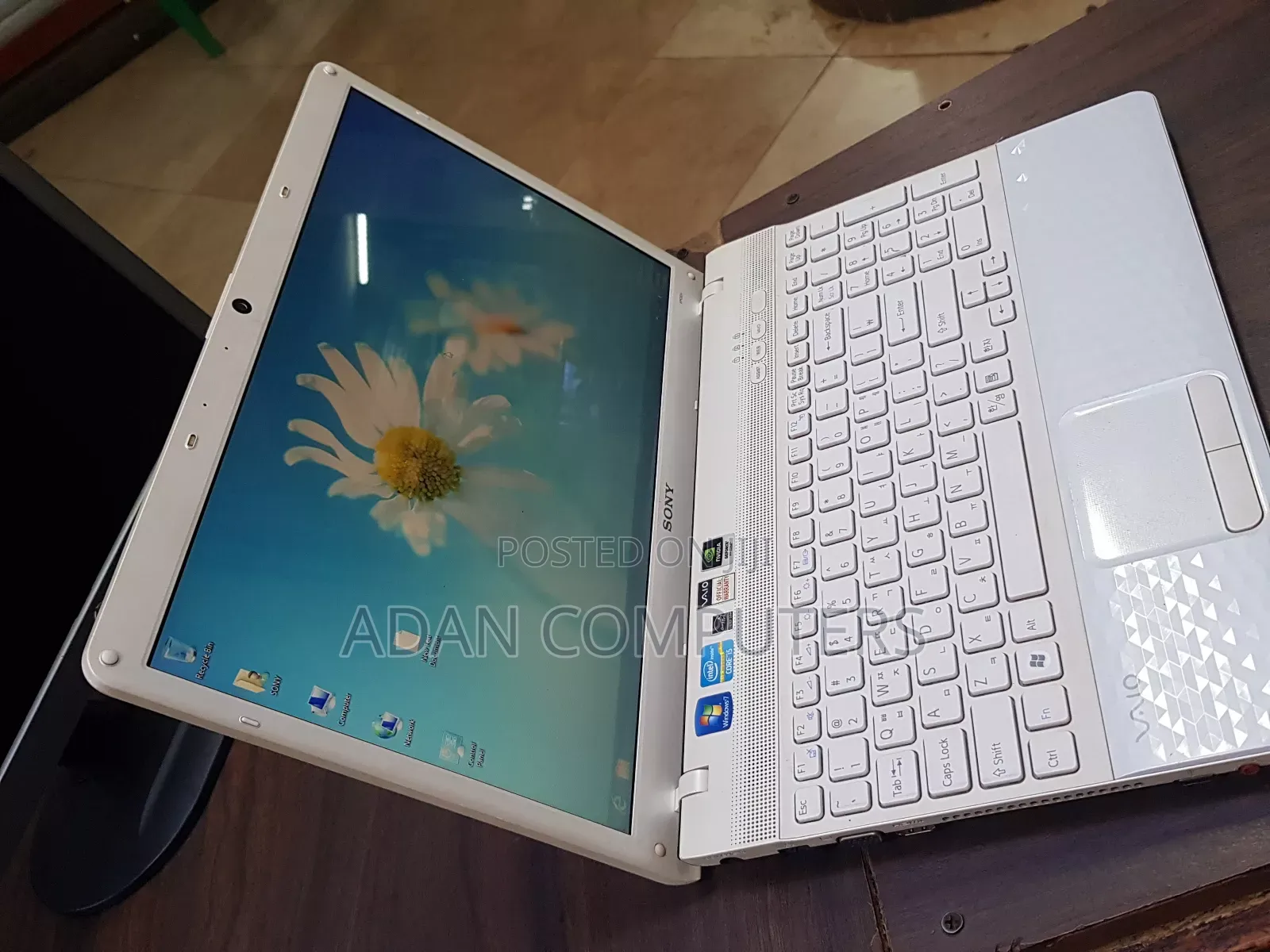 Laptop Sony VAIO VPC-CB17FG 4GB Intel Core I5 HDD+SSD 320GB