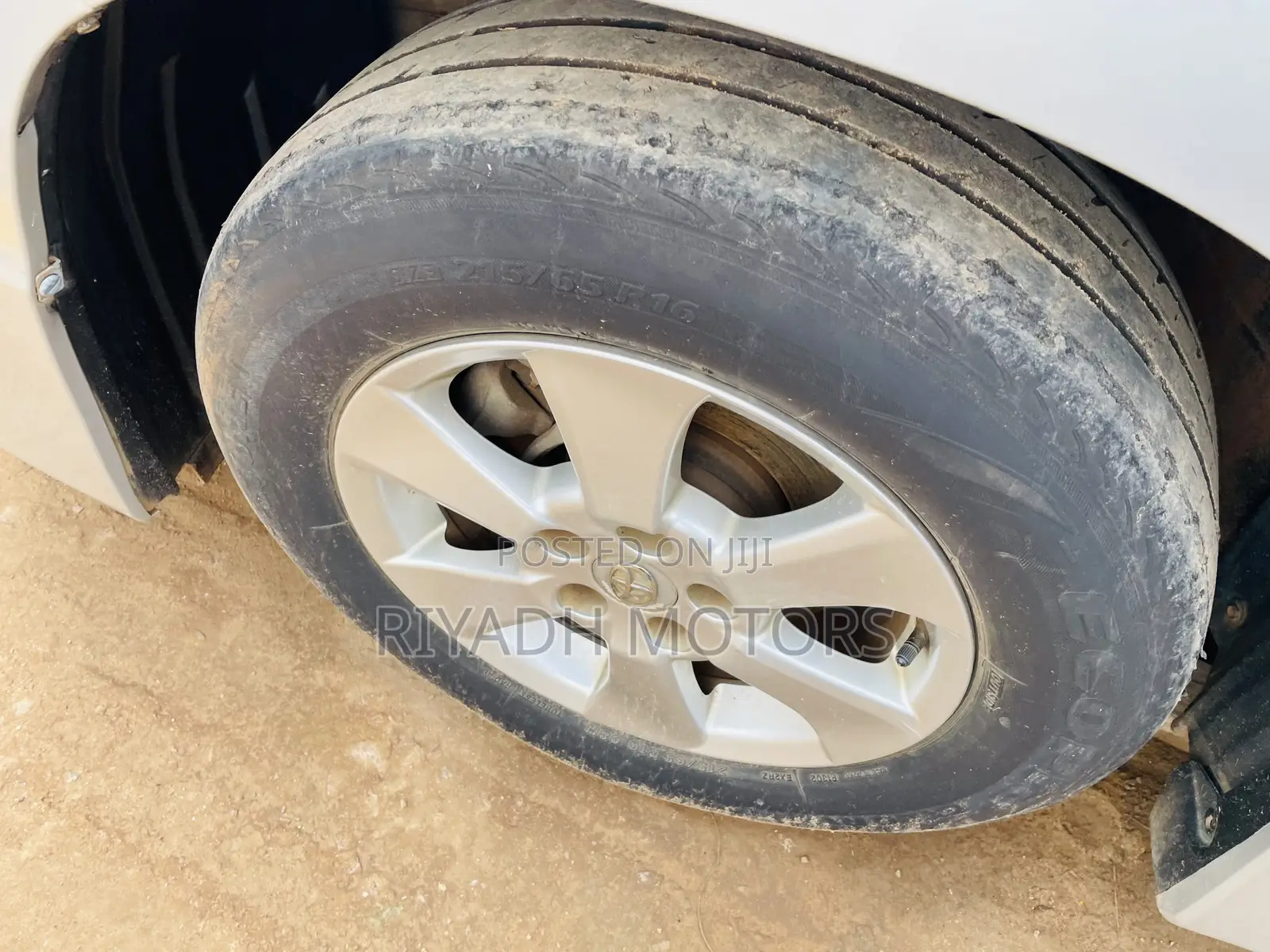 Toyota Alphard 2.4 Petrol AWD 2010 Silver