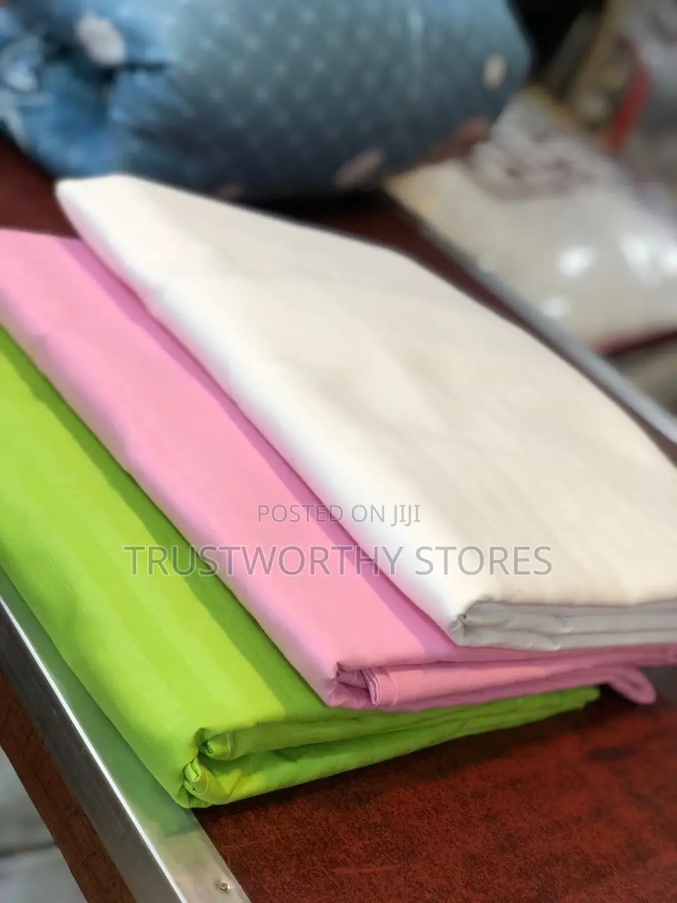 3by6 and 4by6 Cotton Bedsheets With 2 Pillowcases
