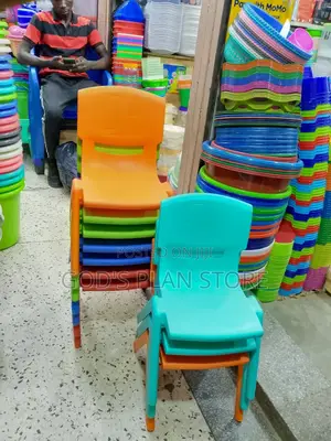 Kids Chairs (Kidder Gartten Plastic Chairs)
