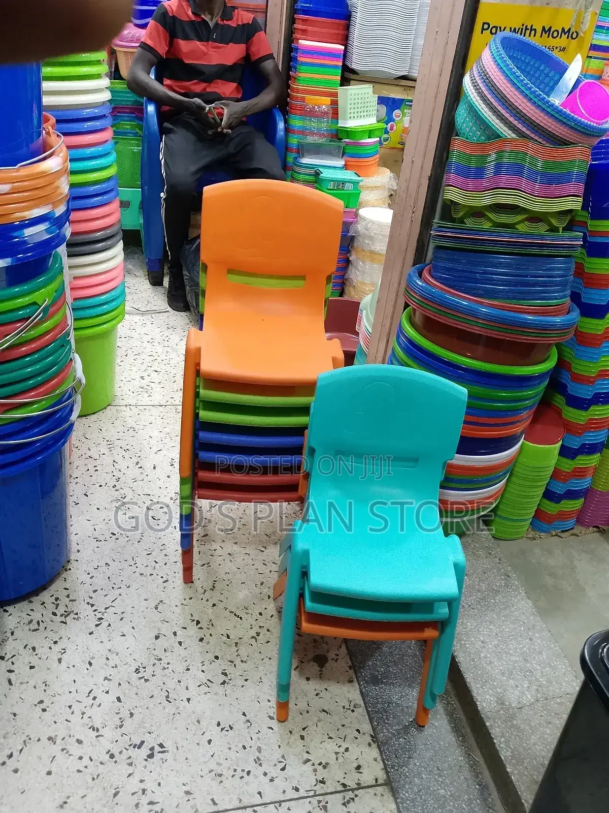 Kids Chairs (Kidder Gartten Plastic Chairs)