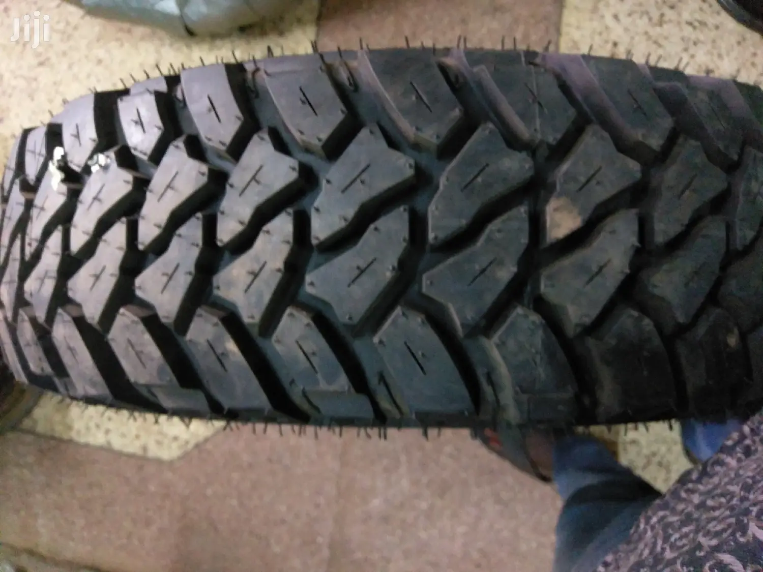 235/85r16 Tyres