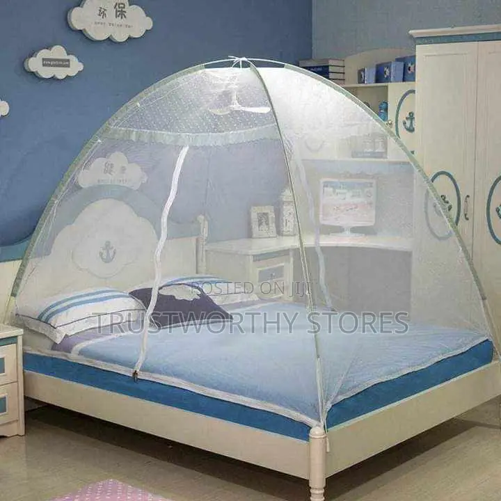 Tent/Curved Mosquito Net With a Zip-Size 4by6, 5by6 and 6by6