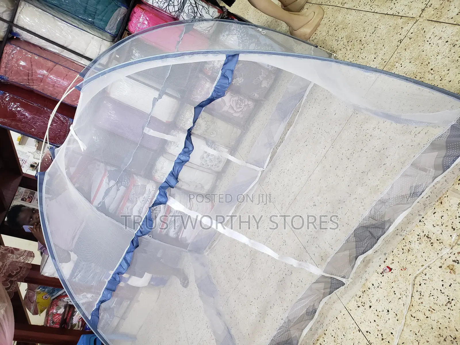 Tent/Curved Mosquito Net With a Zip-Size 4by6, 5by6 and 6by6