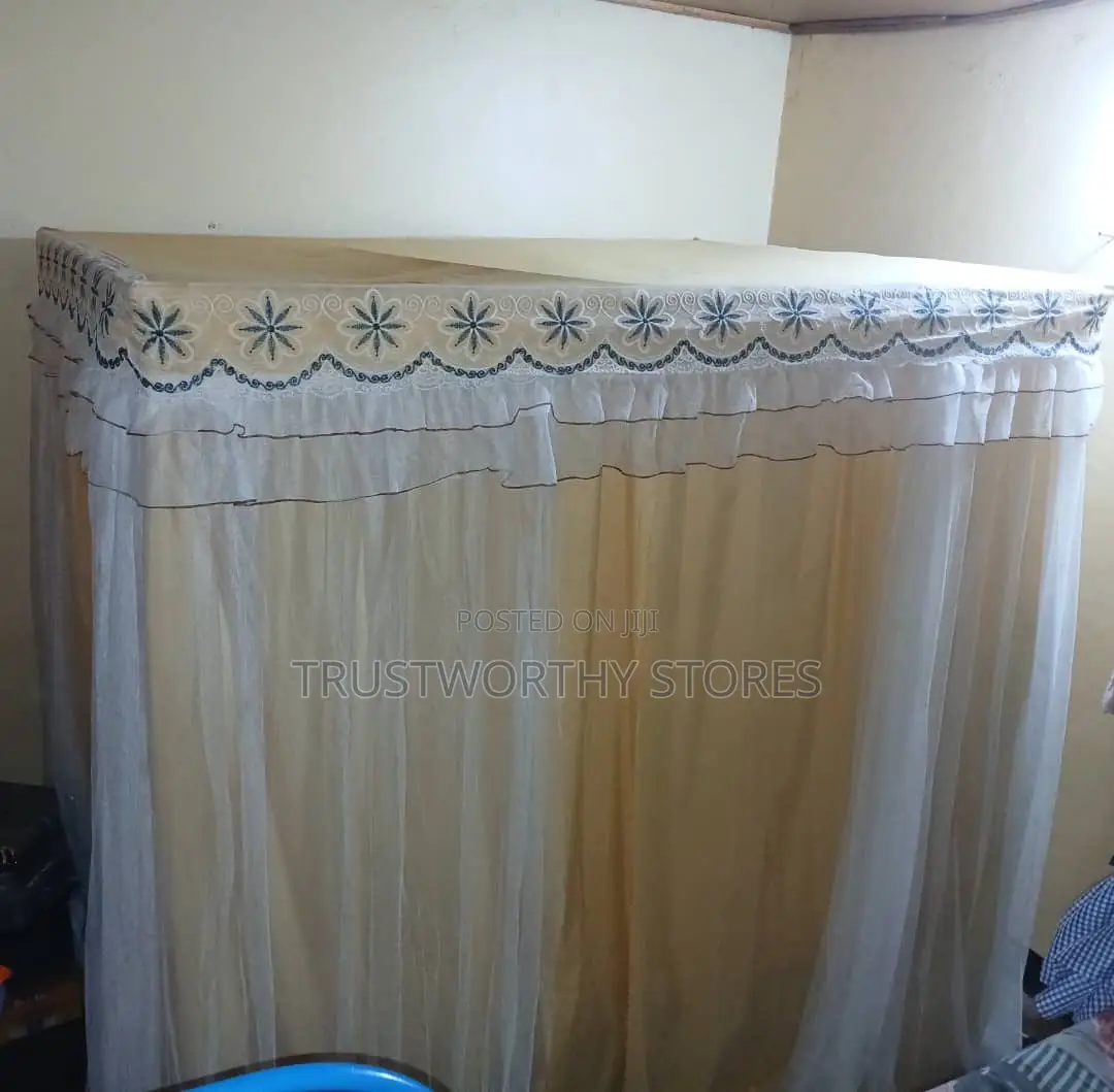 4stand Strong and Durable Poles Mosquito Net With Curtain