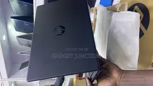 New Laptop HP 240 G8 8GB AMD Ryzen 5 SSD 256GB